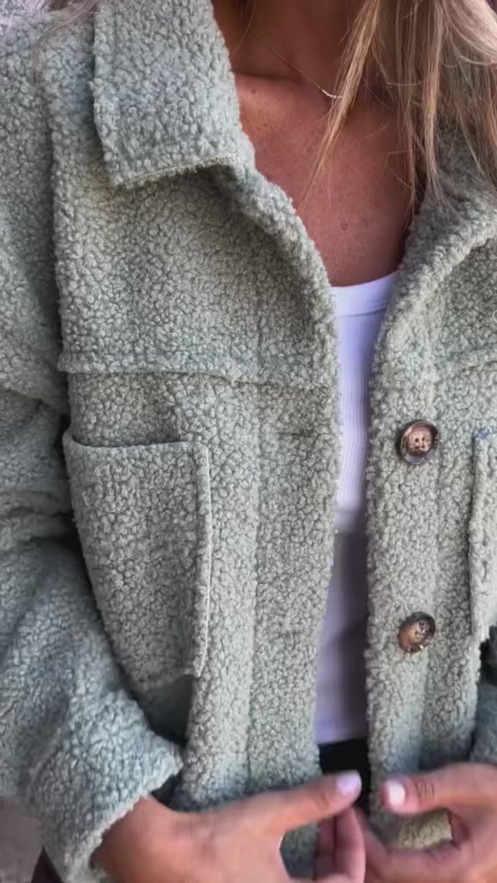 Women's Warm Lapel Cropped Jacket Coat Casual Fleece Fuzzy Faux Shearling Coats Warm Winter Single Breasted Lambswool Outwear